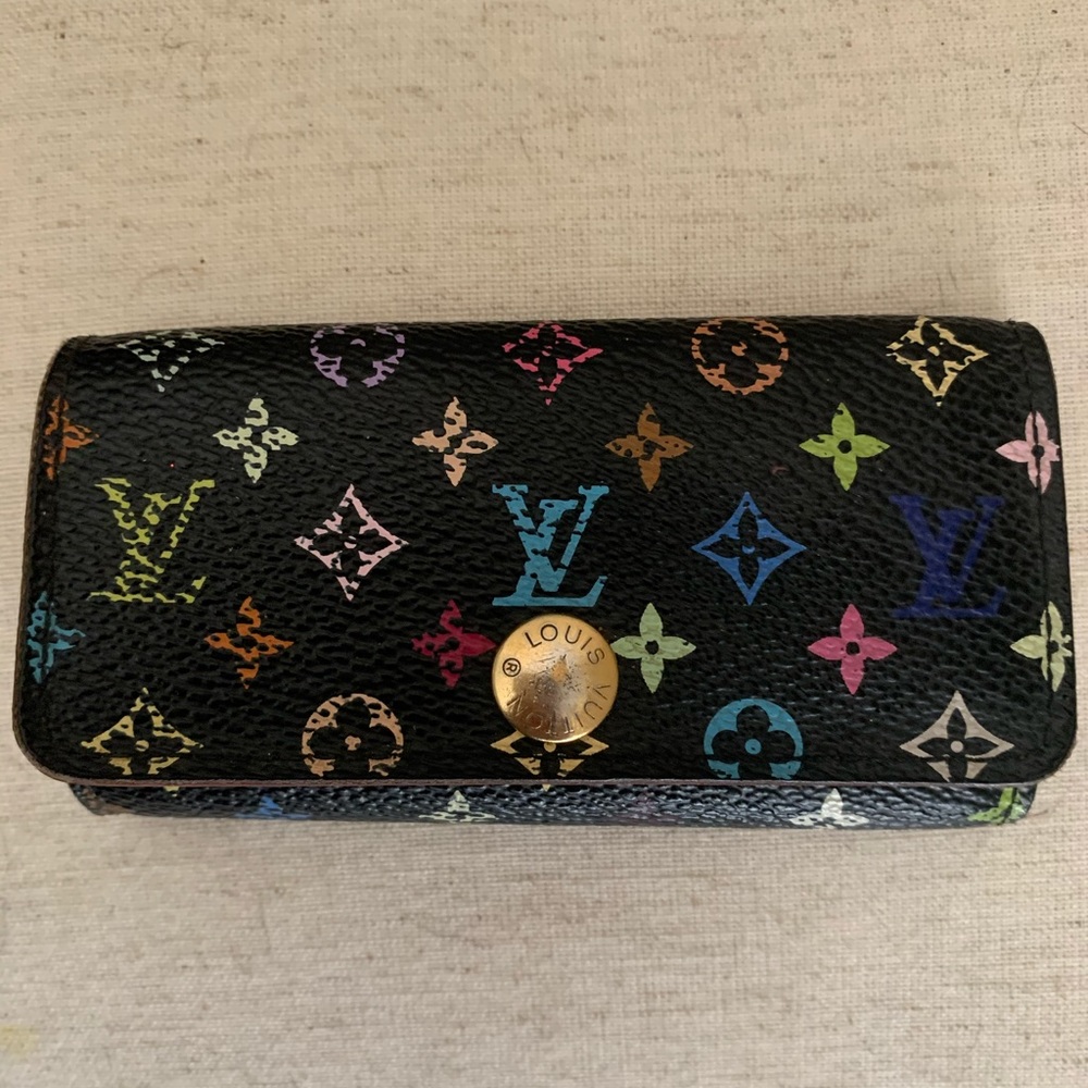 🌈🌈 Authentic Vintage Louis Vuitton keychain 🌈🌈